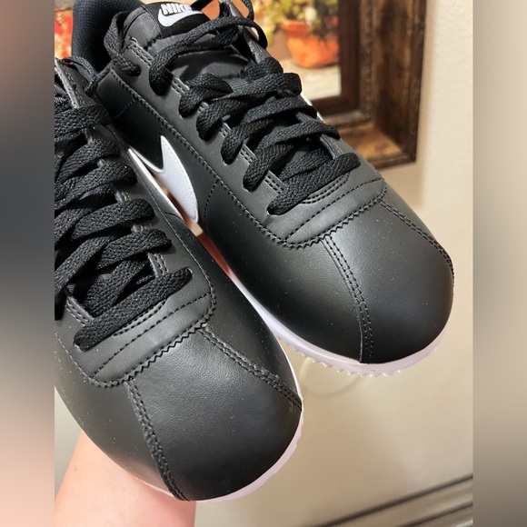 Nike Cortez Basic Black White sneakers - Picture 16 of 16